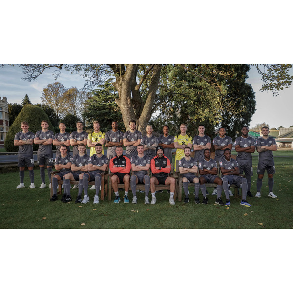 Lot 6 - First Team Squad Photo Experience